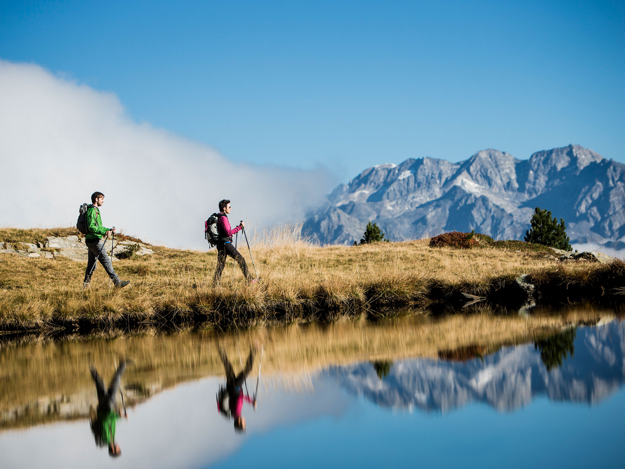 Lago di montagna in estate - Chalet Nora